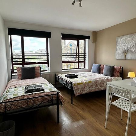 Portobello Guest Rooms Лондон Экстерьер фото